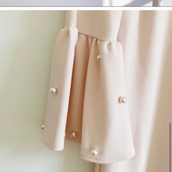 Lulu’s Bell Sleeve Dress - Picture 3 of 3